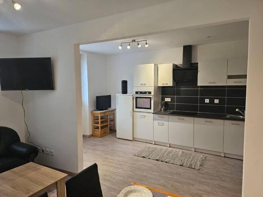 Joli Appartement En Face De Lac เนาทัว ภายนอก รูปภาพ