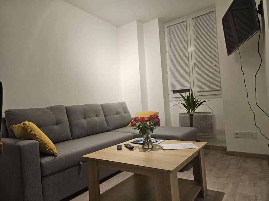 Joli Appartement En Face De Lac เนาทัว ภายนอก รูปภาพ