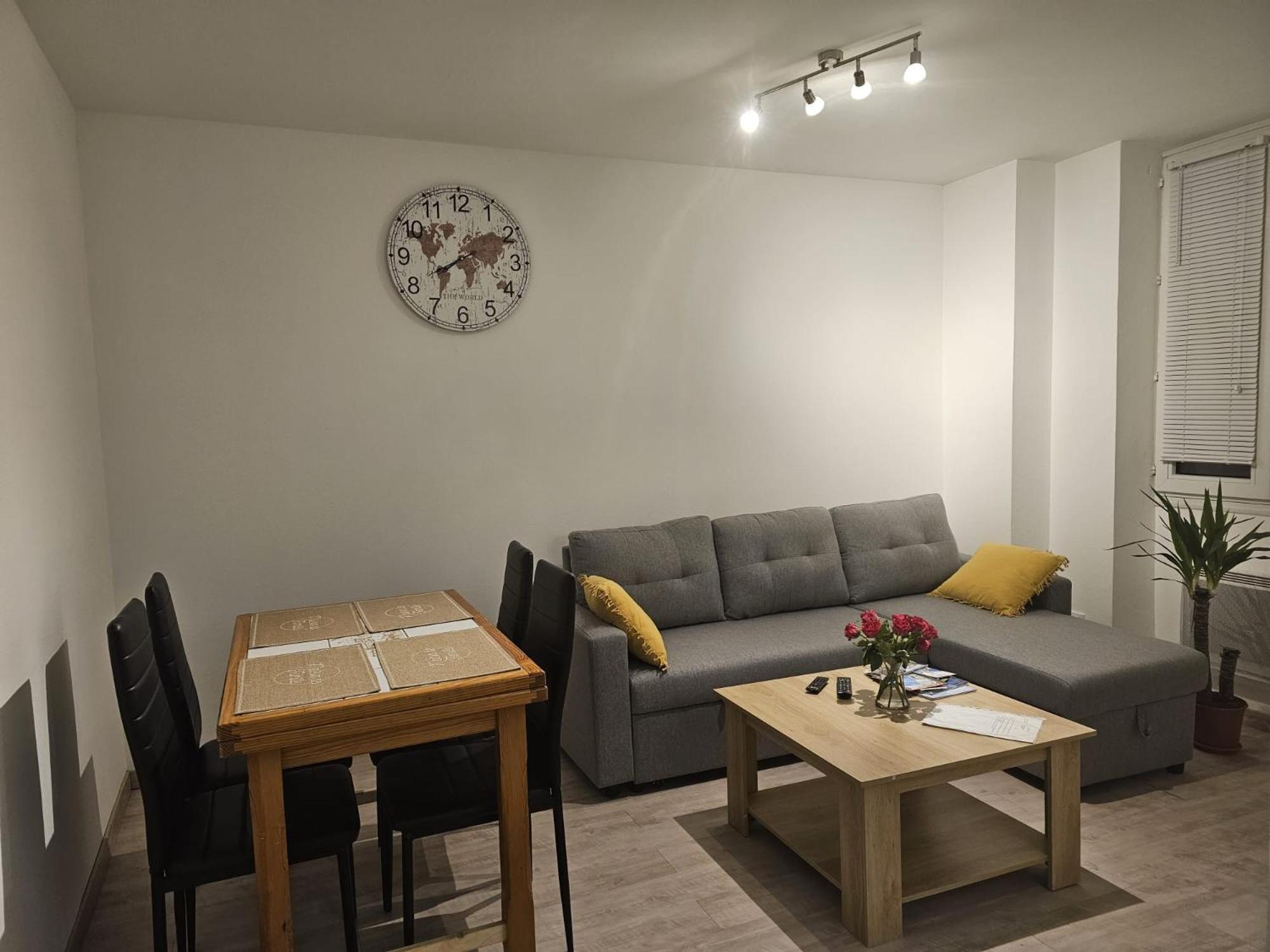Joli Appartement En Face De Lac เนาทัว ภายนอก รูปภาพ